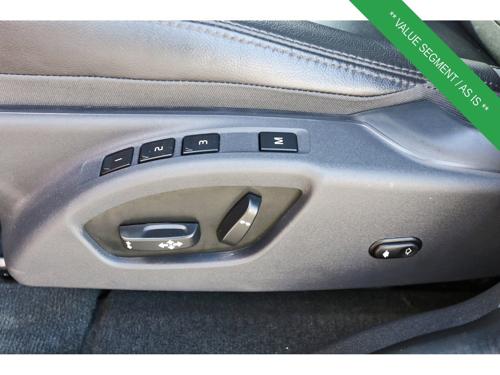 Used 2016 Volvo XC60 T5 Platinum image 30