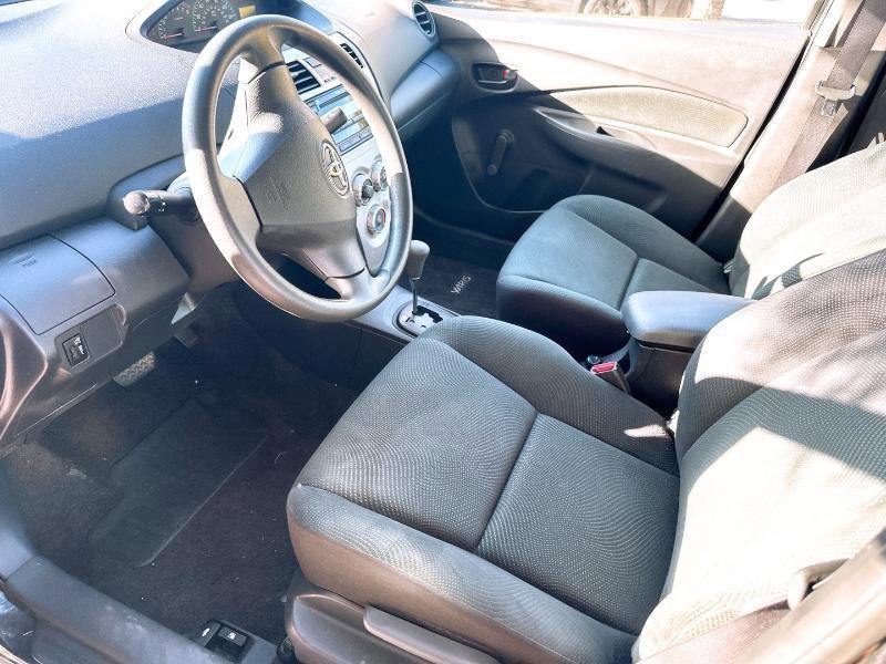 Used 2009 Toyota Yaris Sedan FWD image 2