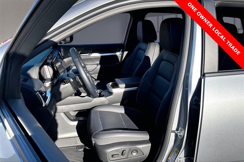 Used 2025 GMC Terrain Elevation w/ Elevation Premium Package image 25