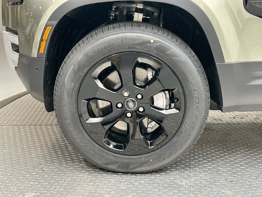 Certified 2025 Land Rover Defender 110 S AWD/4WD image 2