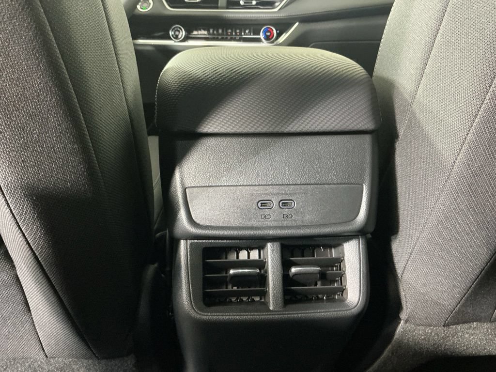 New 2027 Chevrolet Equinox LT w/ Safety and Technology Package AWD/4WD image 15