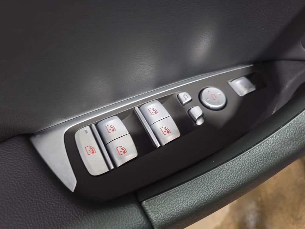 Used 2025 BMW X4 xDrive30i image 29