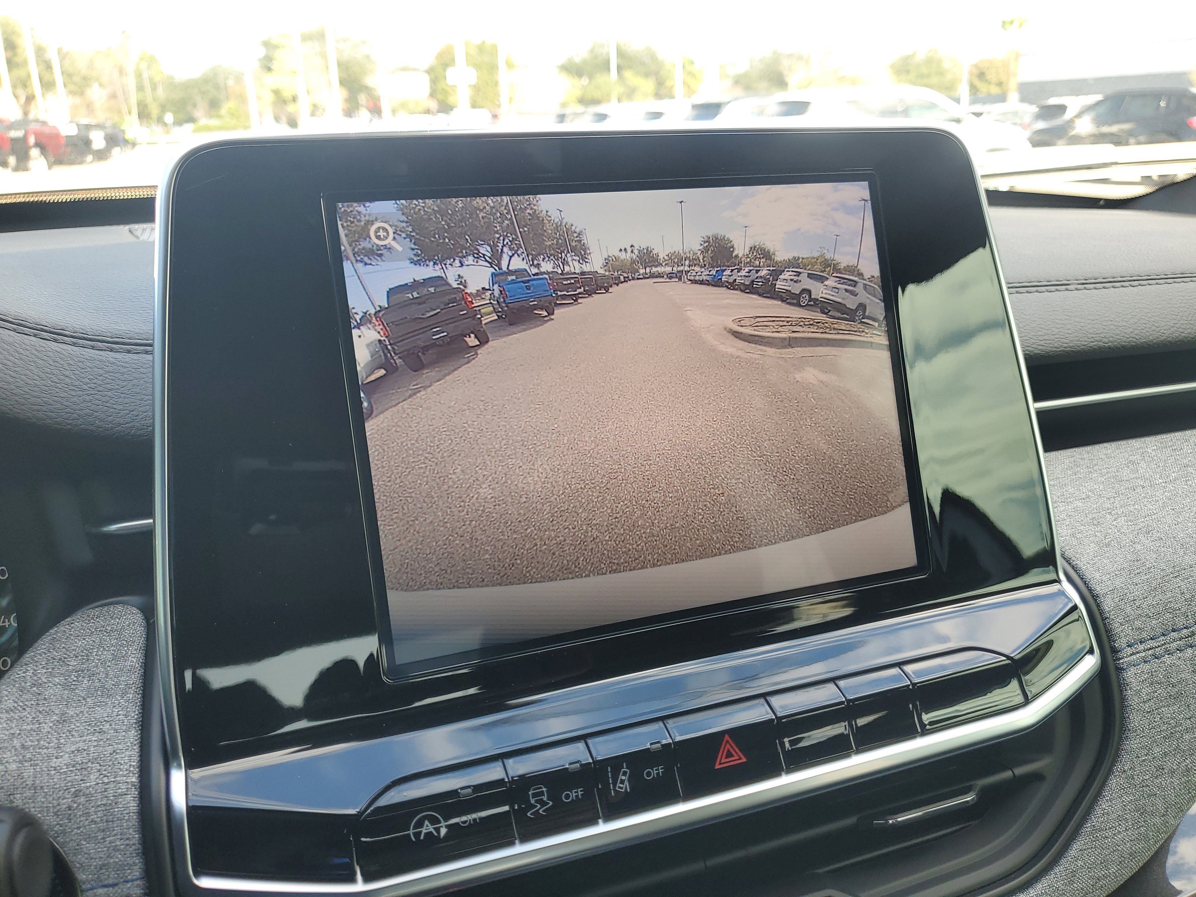 New 2026 Jeep Compass Latitude image 17