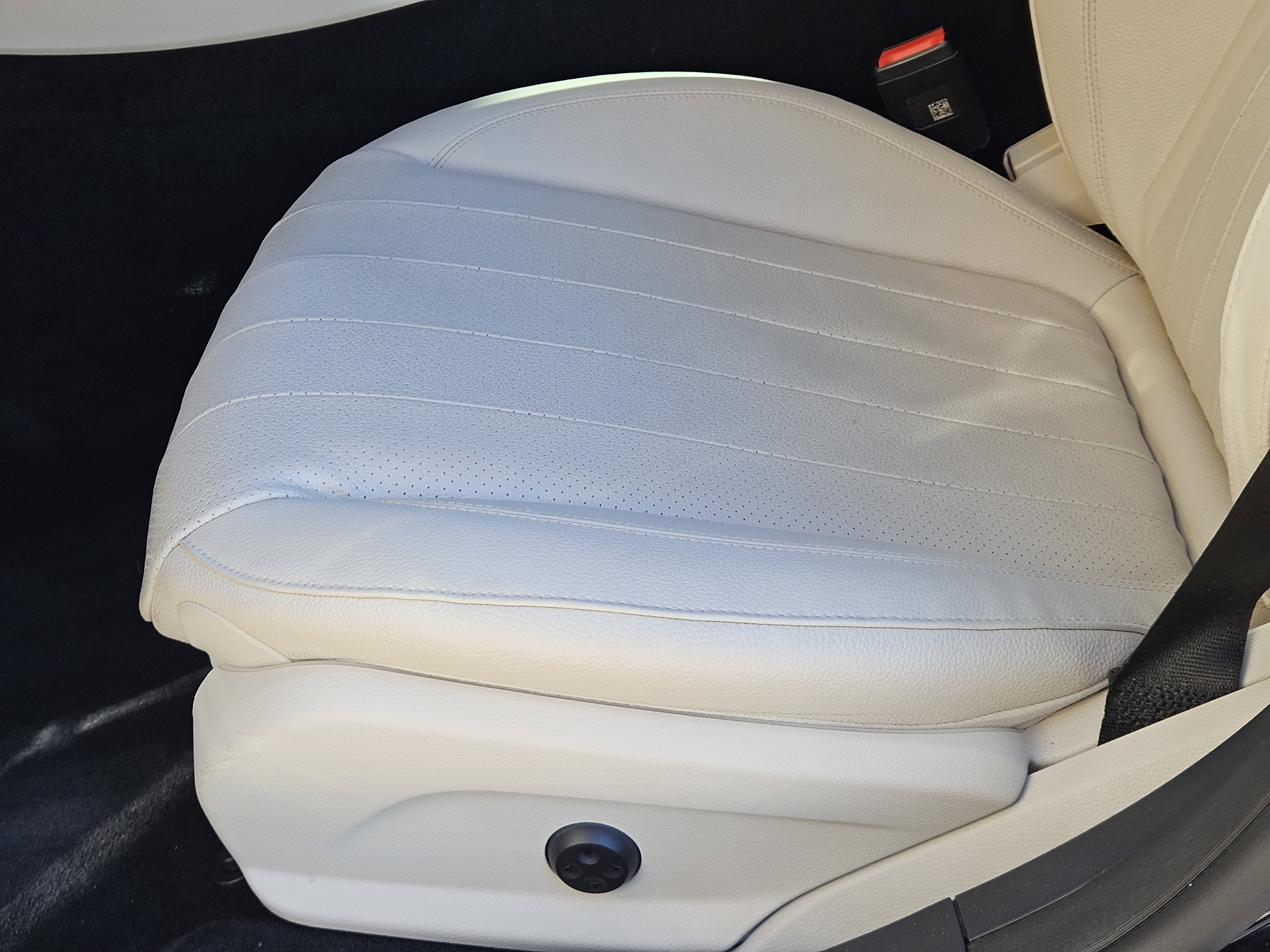 Certified 2023 Mercedes-Benz E 350 4MATIC Sedan image 25