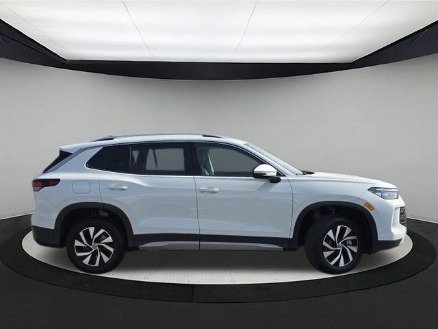 New 2026 Volkswagen Tiguan S AWD/4WD image 8