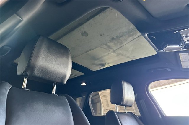 Certified 2024 Land Rover Range Rover Velar Dynamic SE image 16