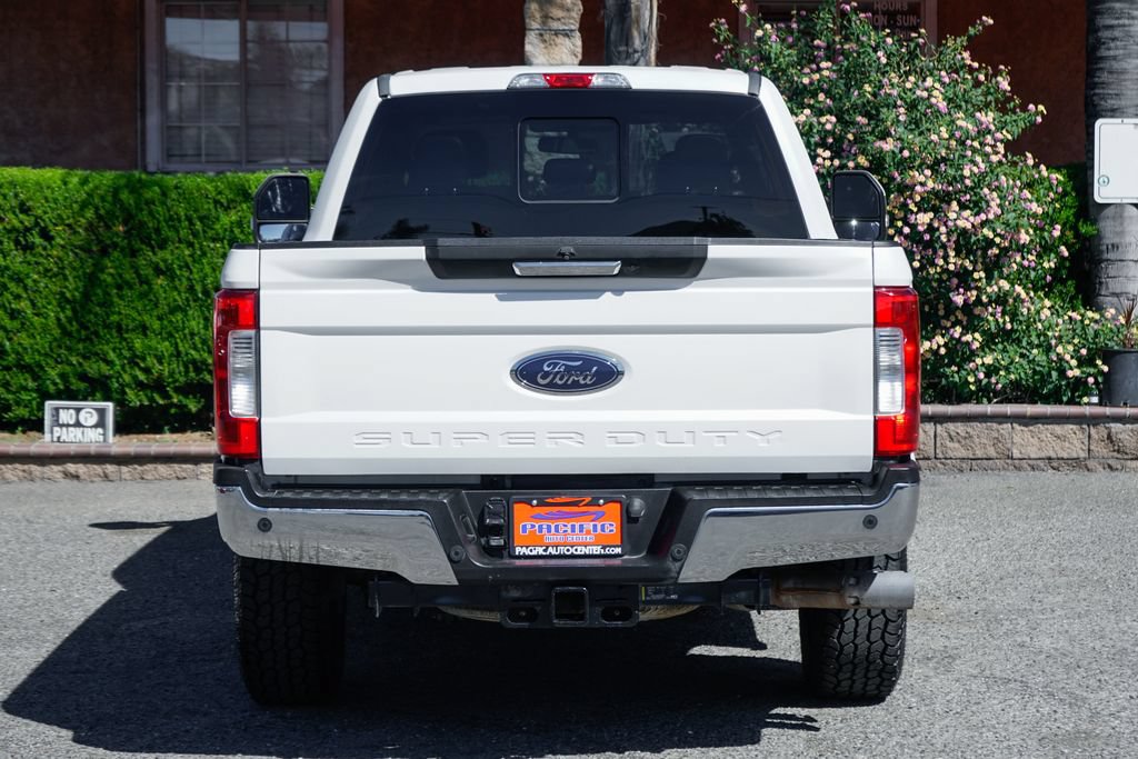 Used 2017 Ford F350 Lariat RWD image 7
