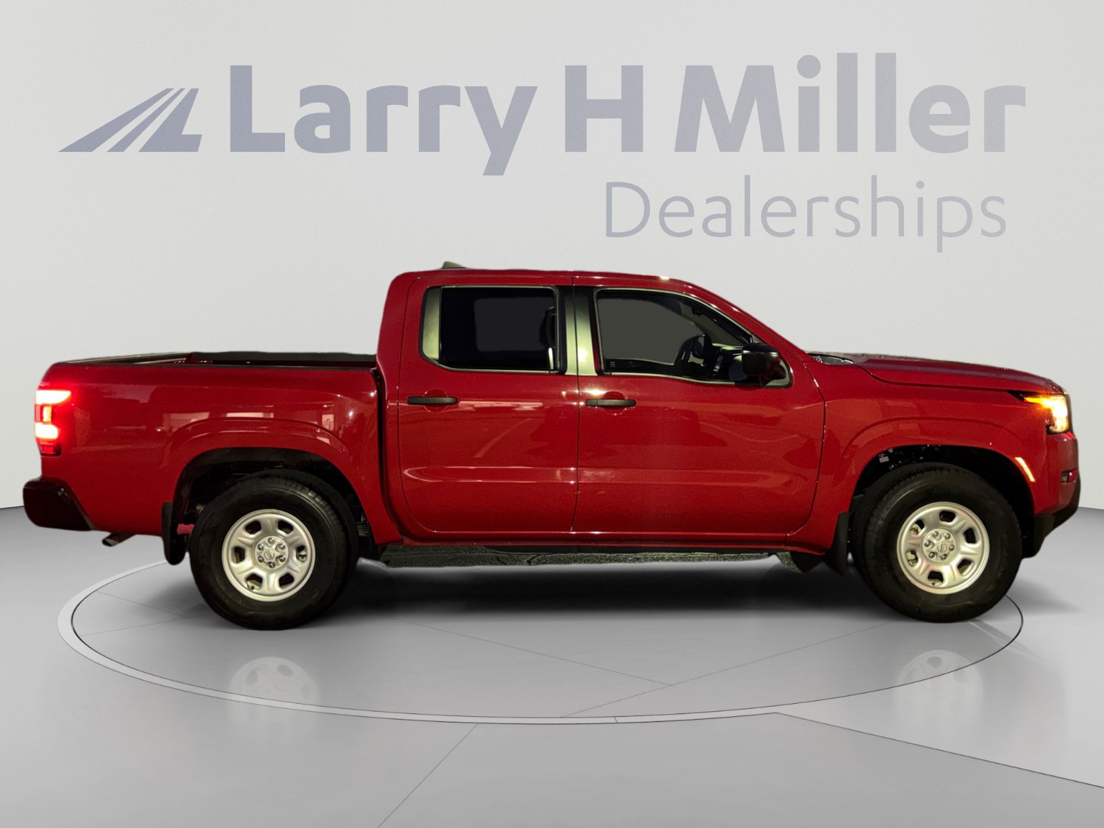 Used 2022 Nissan Frontier S w/ Technology Package RWD image 6