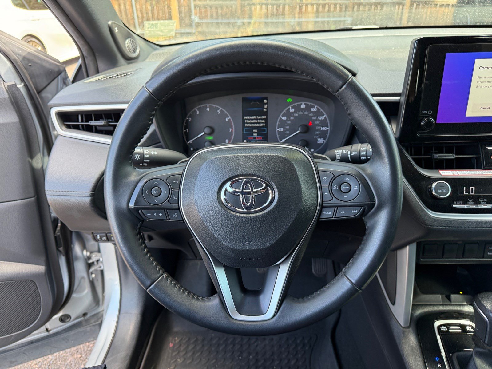 Used 2025 Toyota Corolla Cross AWD Hybrid w/ Moonroof Package image 9