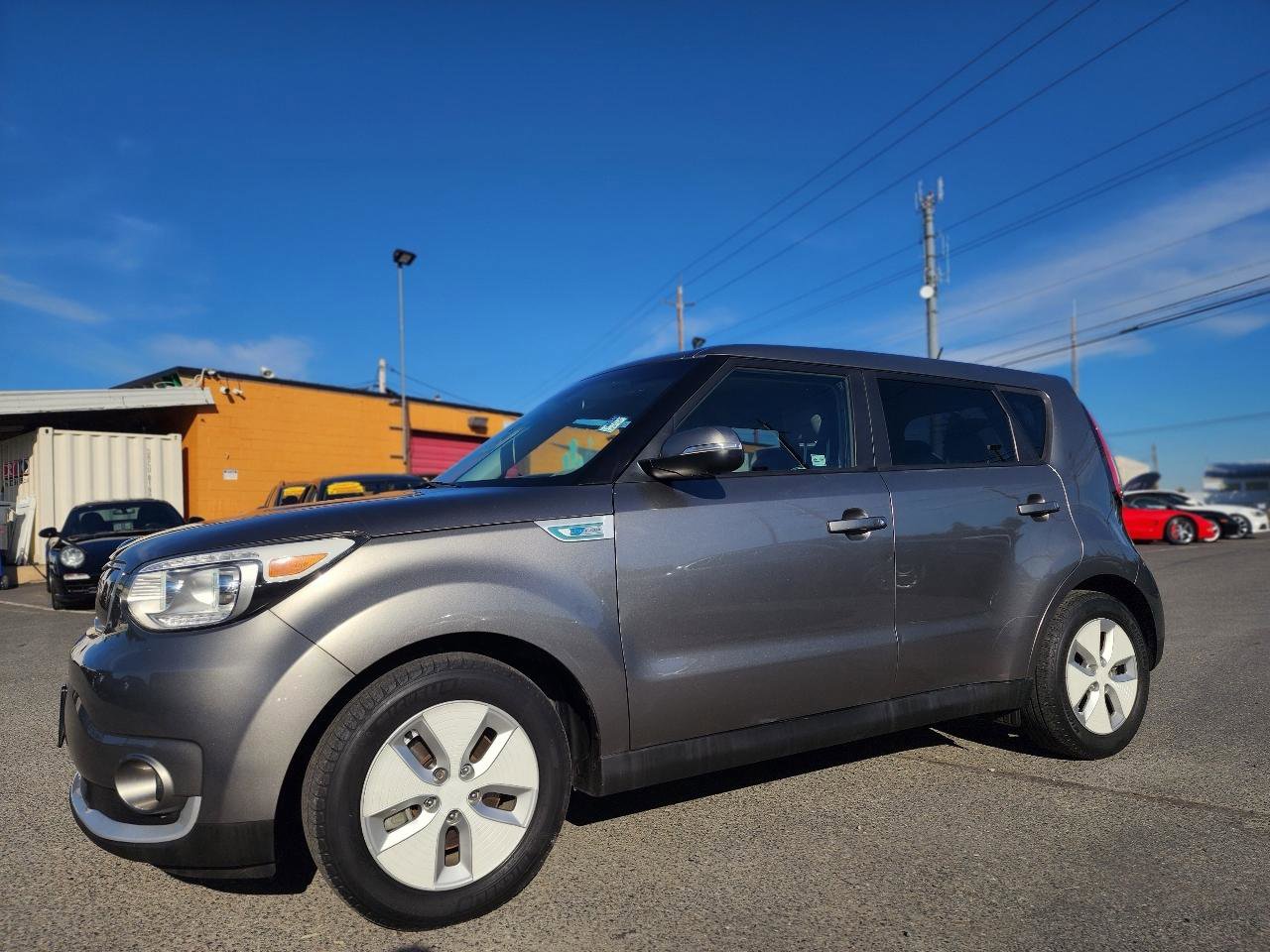 Used 2016 Kia Soul EV FWD image 10