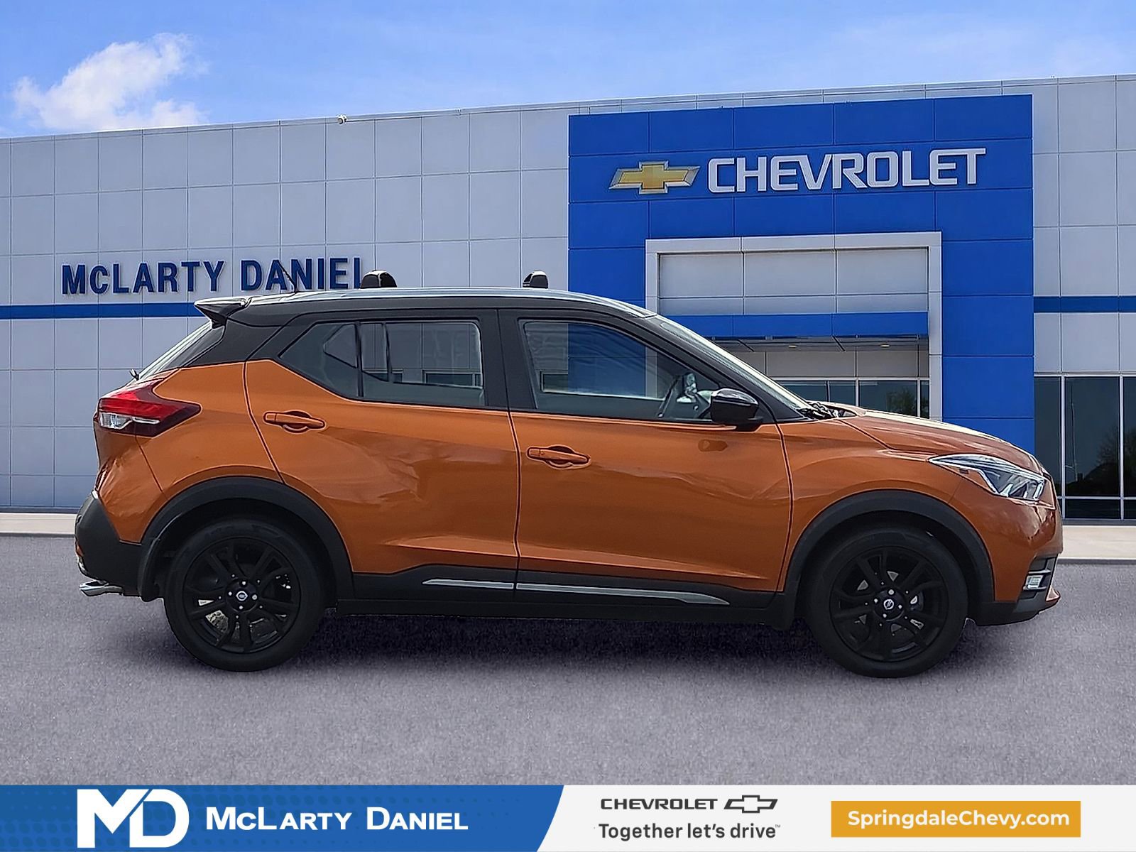 Used 2020 Nissan Kicks SR w/ Exterior Package image 6