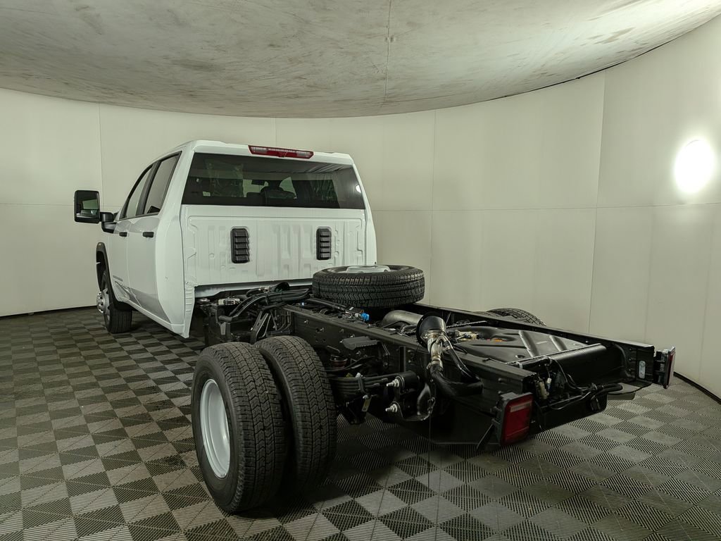 New 2026 GMC Sierra 3500 Pro w/ Convenience Package image 4