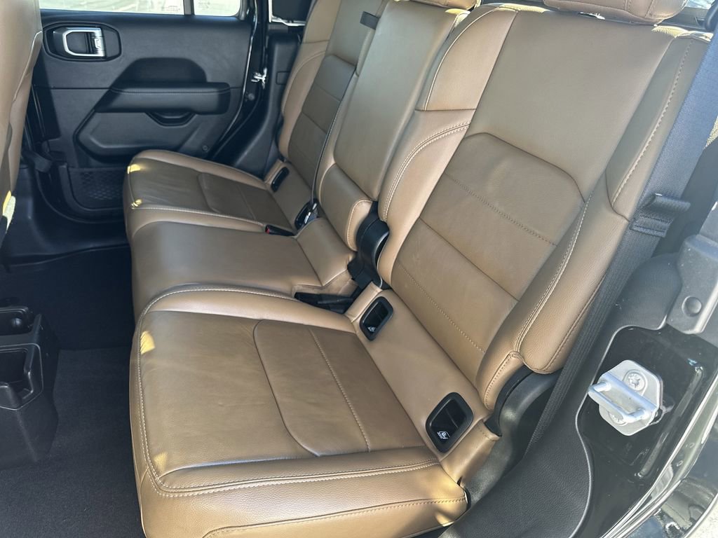 Used 2021 Jeep Gladiator Overland w/ Popular Equipment Package image 19