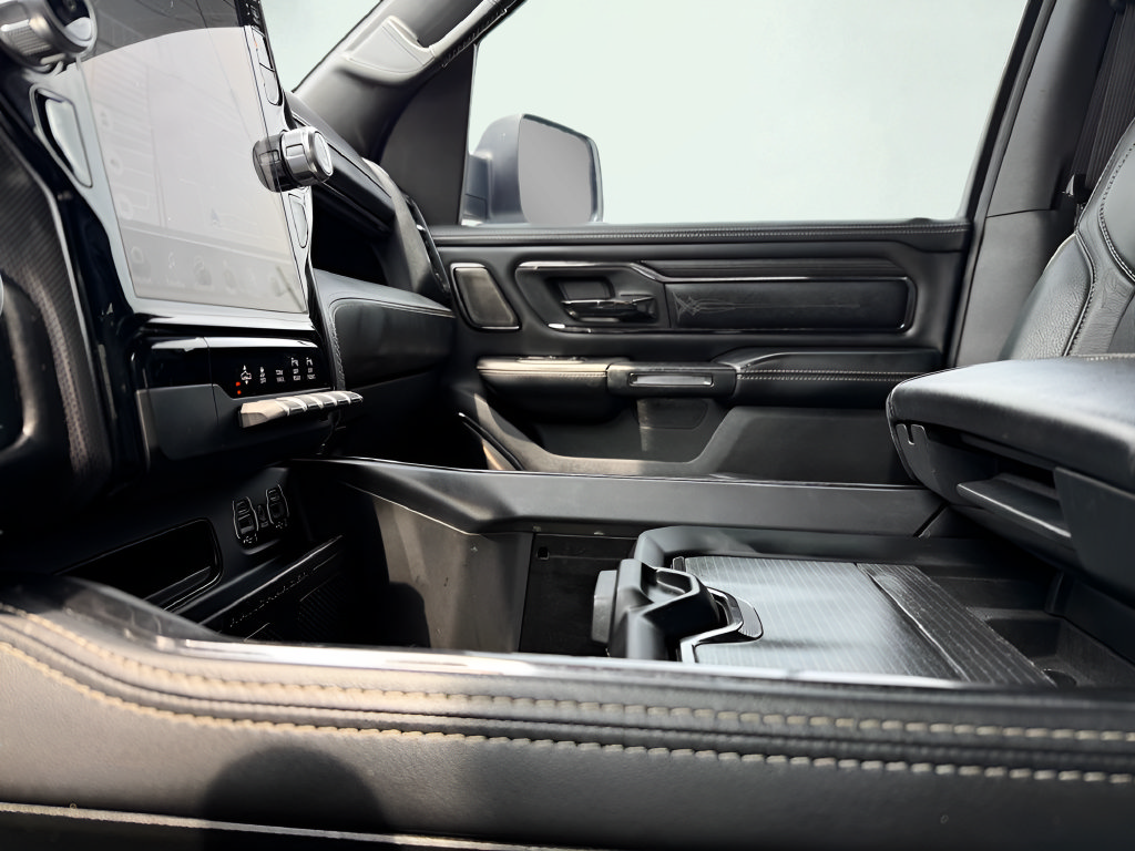 Used 2022 RAM 1500 Limited AWD/4WD image 61