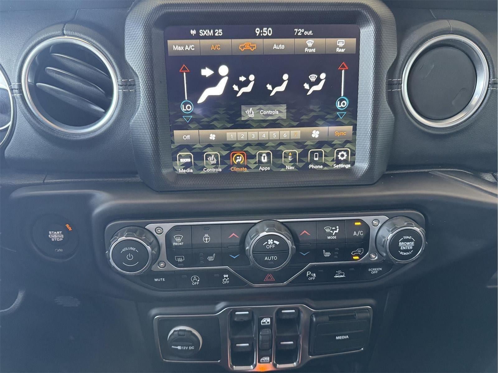 Used 2020 Jeep Gladiator Overland AWD/4WD image 19