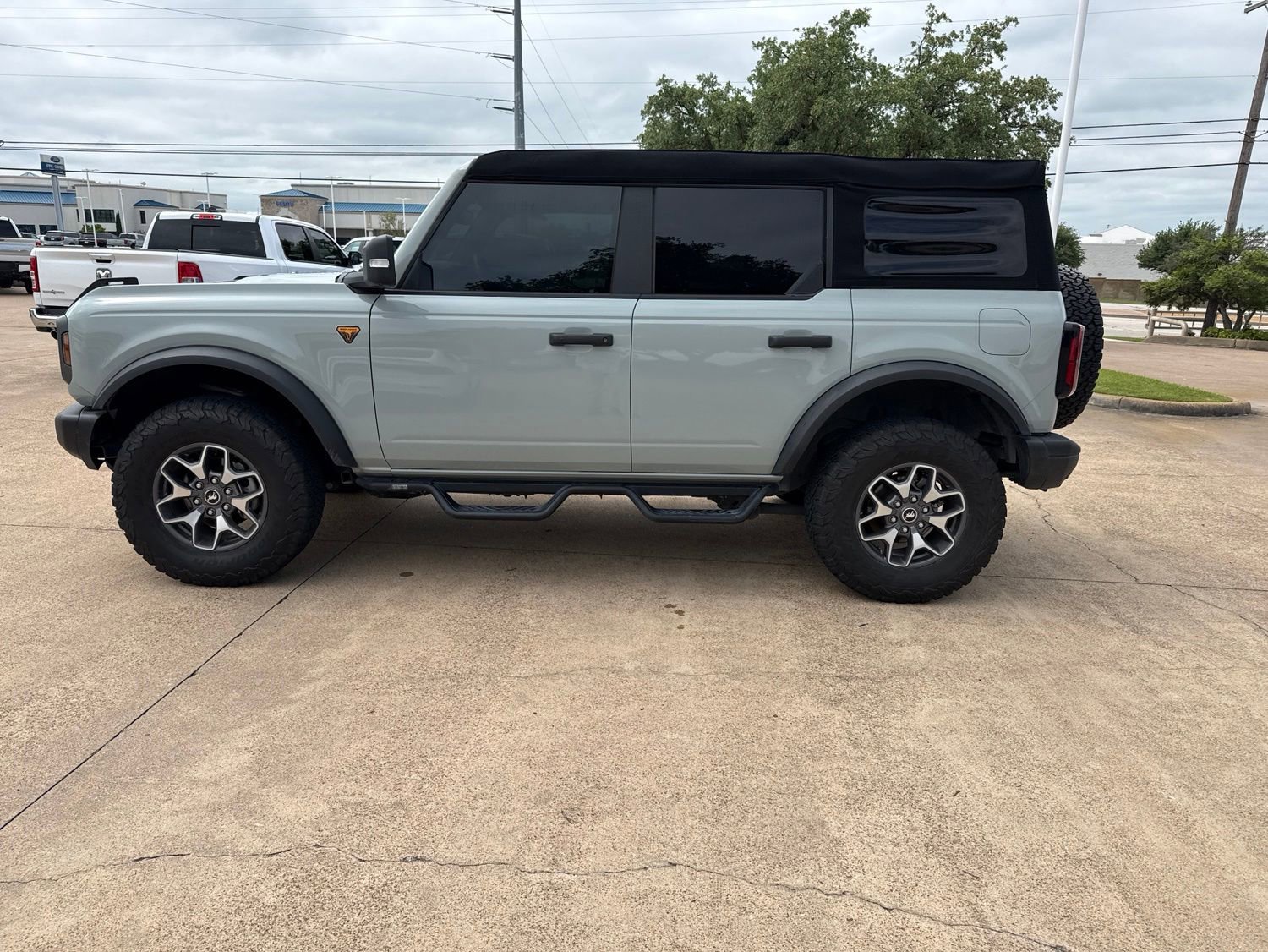 Used 2023 Ford Bronco Badlands AWD/4WD image 4