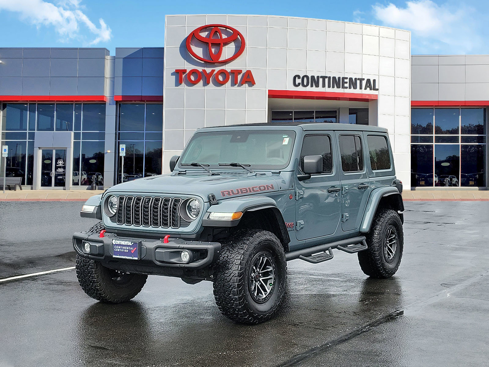 Used 2024 Jeep Wrangler Unlimited Rubicon image 2
