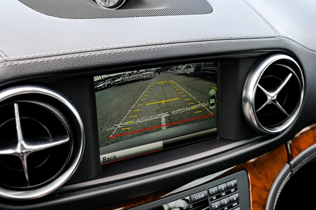 Used 2014 Mercedes-Benz SL 550 image 19