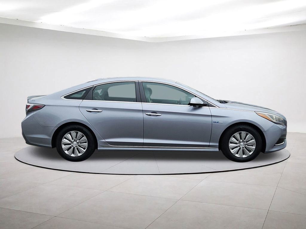 Used 2016 Hyundai Sonata SE image 8