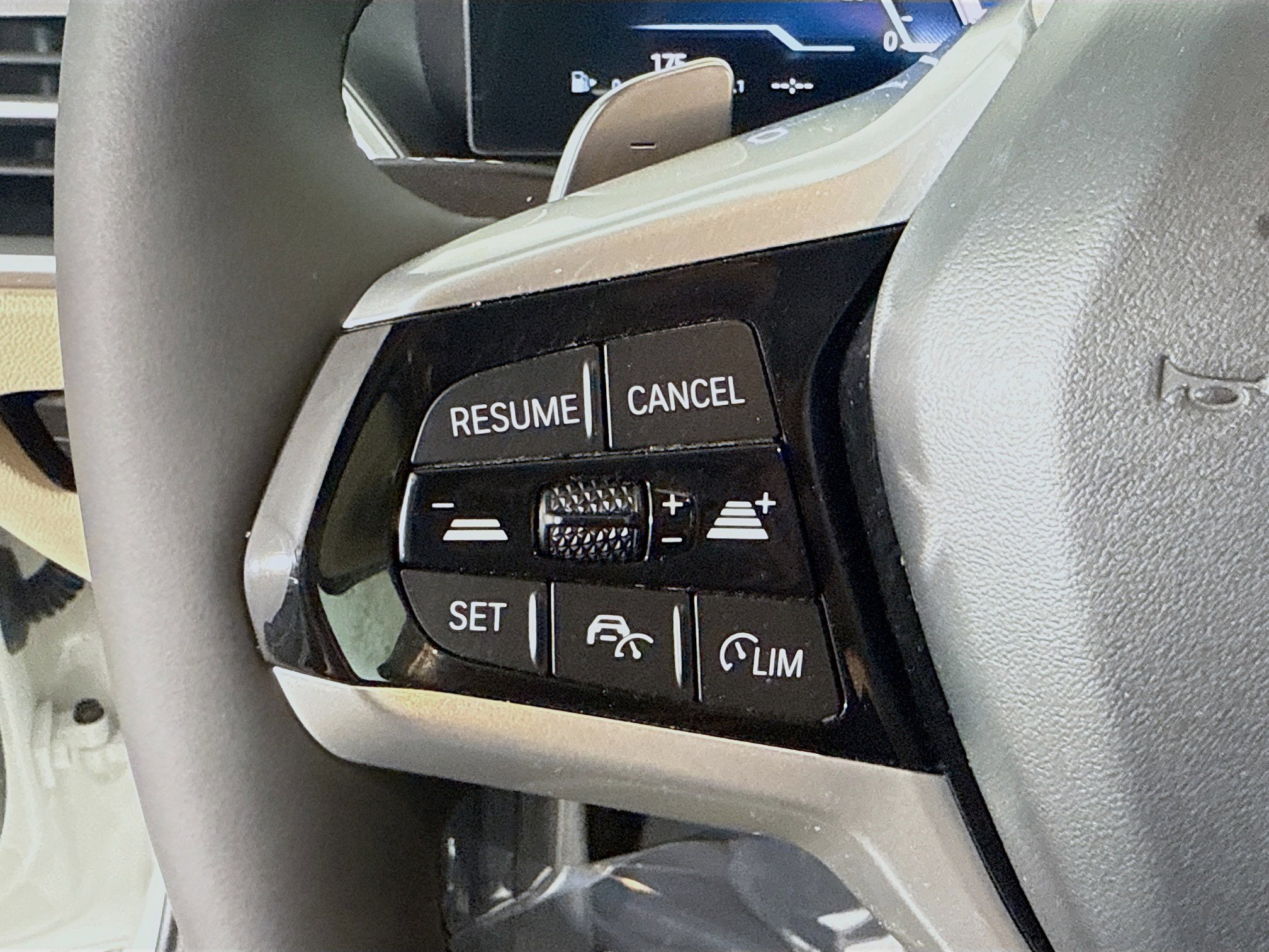 Used 2026 BMW 330i xDrive Sedan image 14