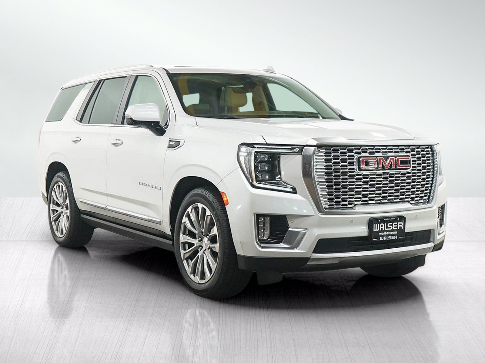 Used 2021 GMC Yukon Denali w/ Denali Ultimate Package AWD/4WD image 8