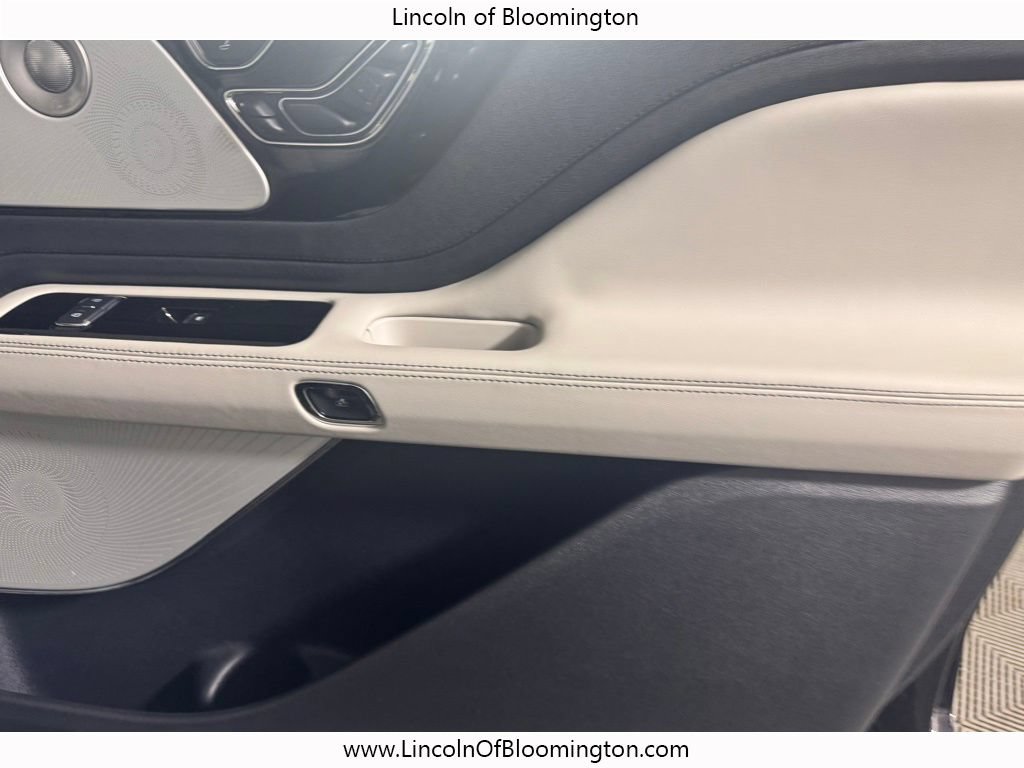 New 2026 Lincoln Aviator Reserve AWD/4WD image 19