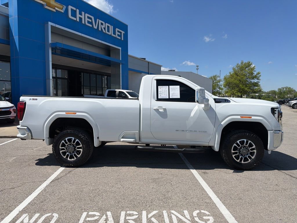 Used 2024 GMC Sierra 3500 SLE w/ SLE Convenience Package AWD/4WD image 2