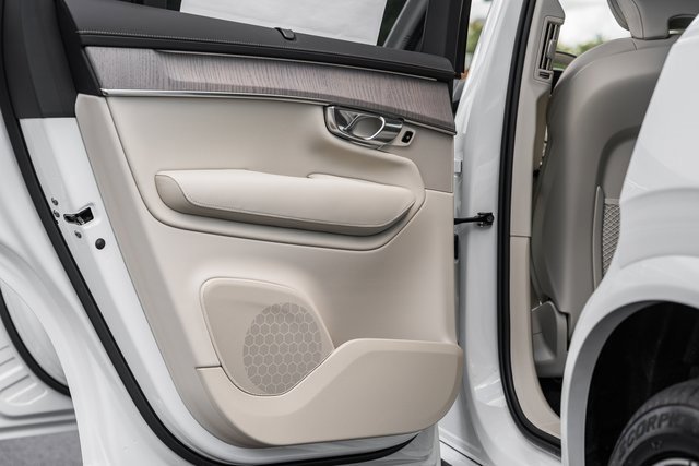 New 2026 Volvo XC90 B6 Ultra image 33