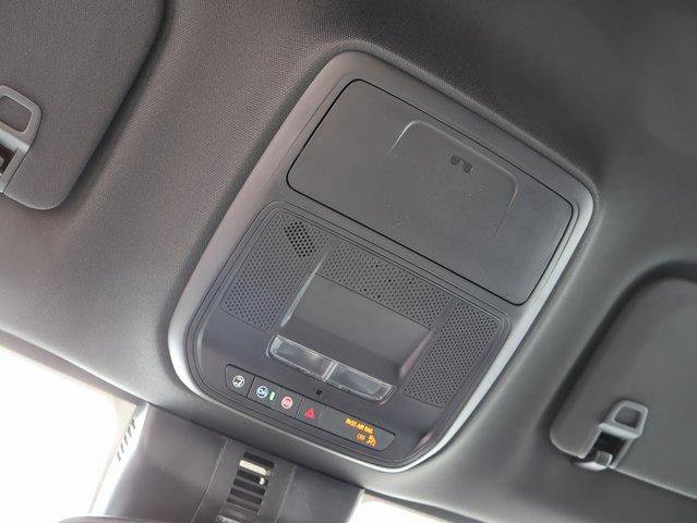 New 2025 GMC Acadia Elevation w/ Elevation Premium Package image 33