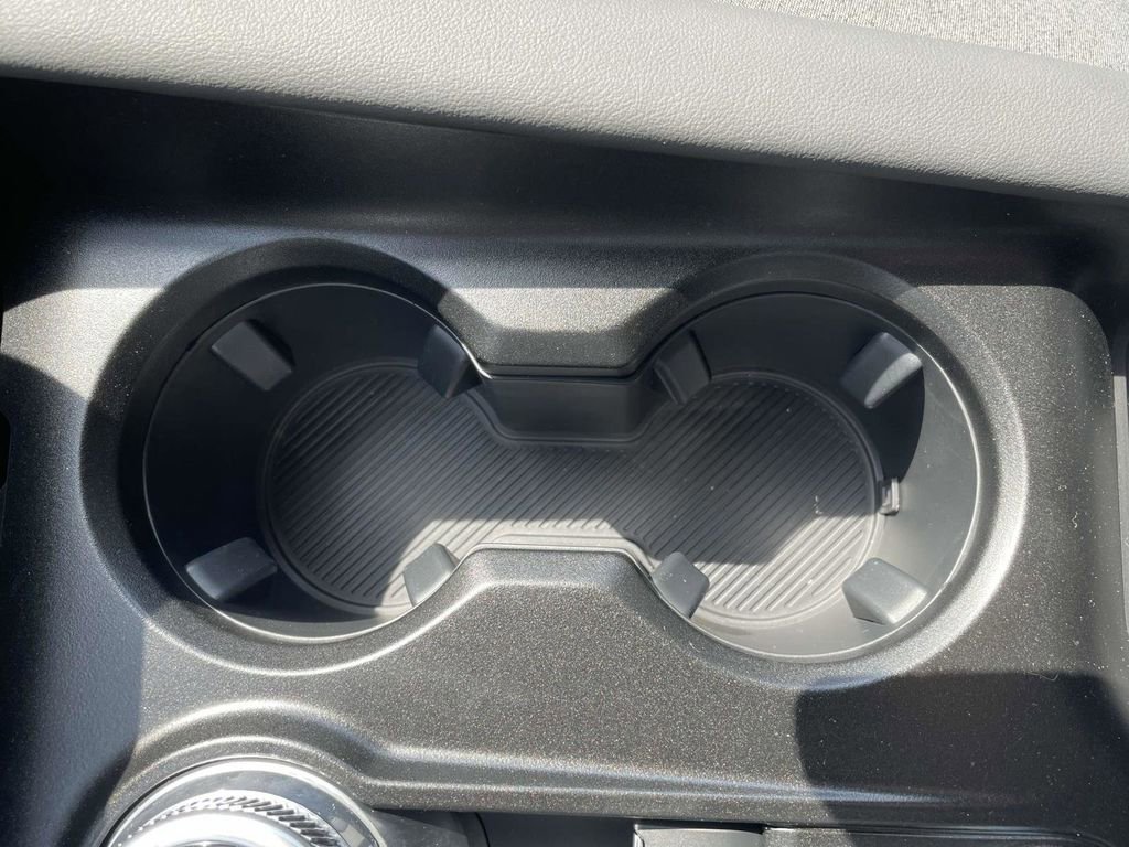 New 2025 Ford Explorer Active image 16