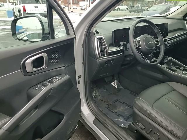 Used 2025 Kia Sorento S w/ Panoramic Sunroof Package image 23