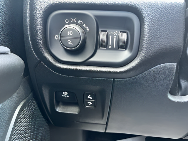 Used 2025 RAM 1500 Big Horn AWD/4WD image 14