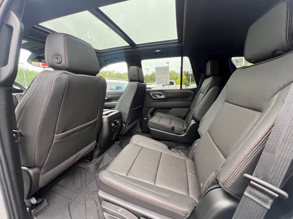 Used 2024 Chevrolet Tahoe High Country w/ Premium Package AWD/4WD image 19