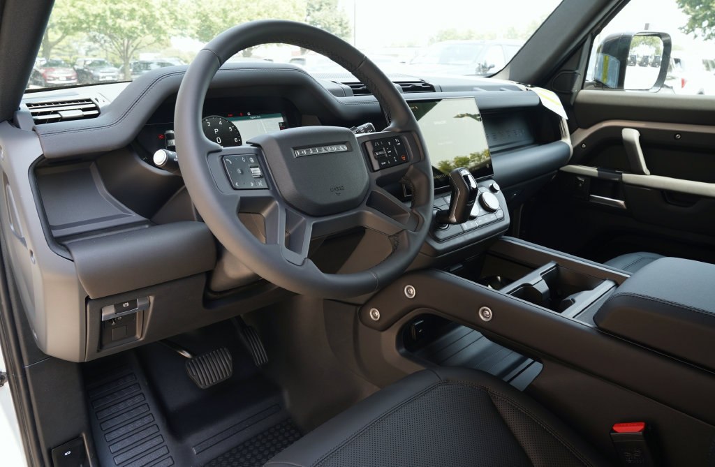 New 2026 Land Rover Defender 110 S AWD/4WD image 14