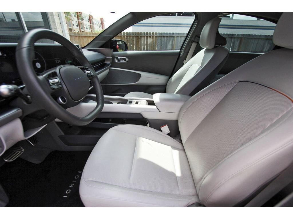 Used 2024 Hyundai Ioniq 6 Limited image 15