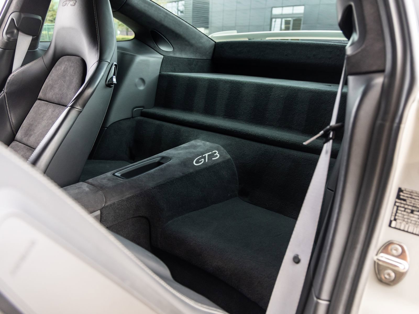 Used 2015 Porsche 911 GT3 RWD image 39