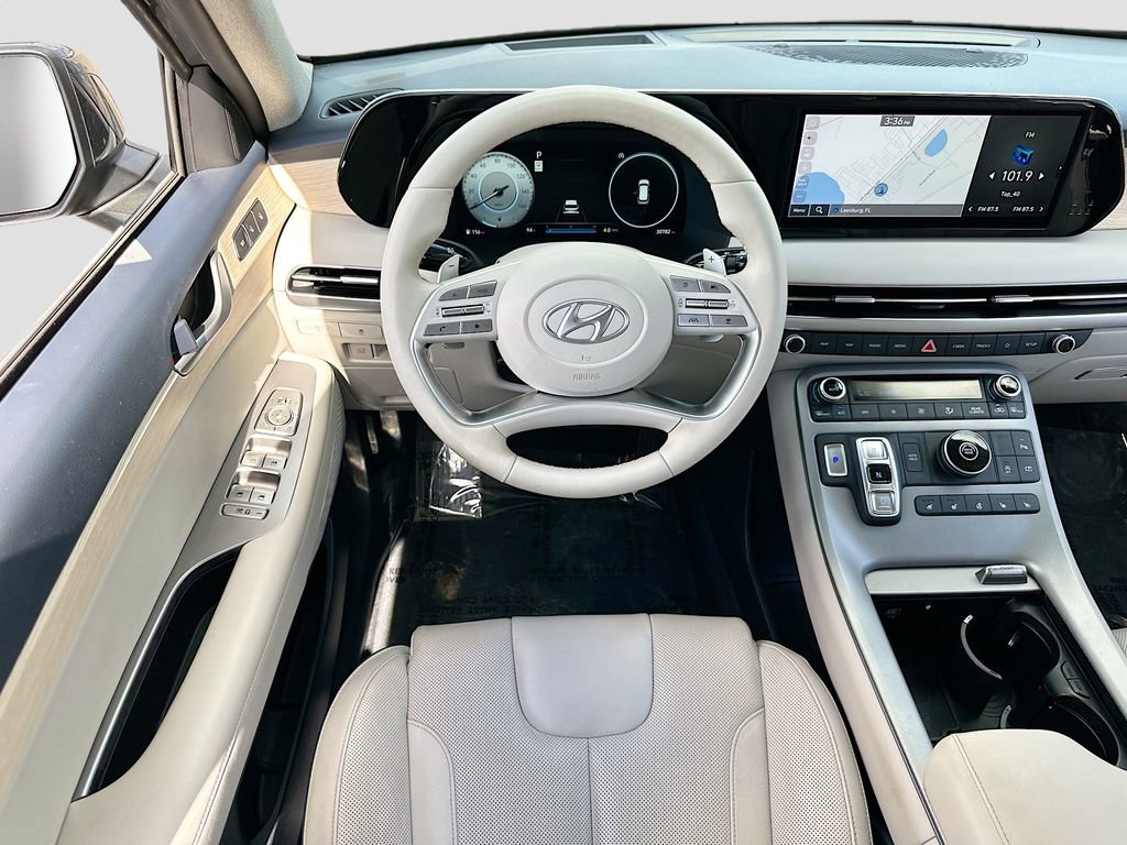 Used 2023 Hyundai Palisade Limited image 22