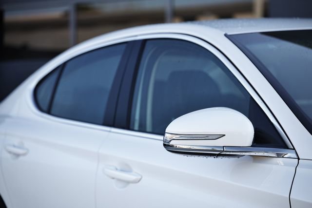 Certified 2025 Genesis G70 2.5T image 3