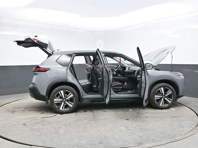 Used 2021 Nissan Rogue SL AWD/4WD image 47