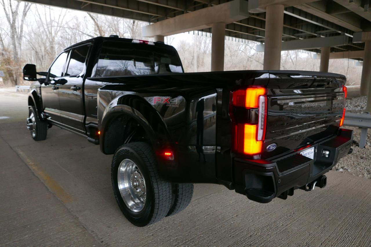 Used 2026 Ford F450 Platinum w/ FX4 Off-Road Package image 45