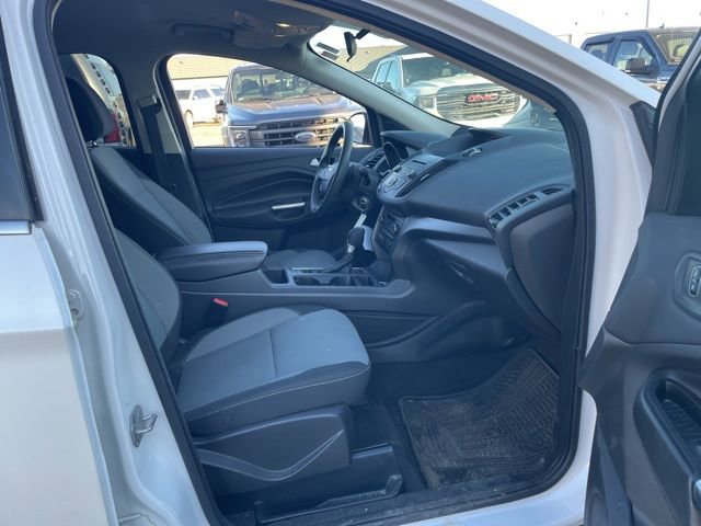 Used 2017 Ford Escape SE image 19
