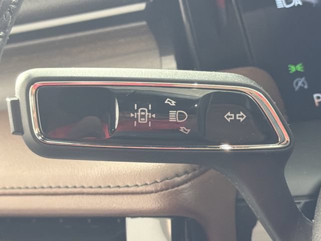 Used 2026 Lincoln Aviator Reserve w/ Luxury Package AWD/4WD image 12