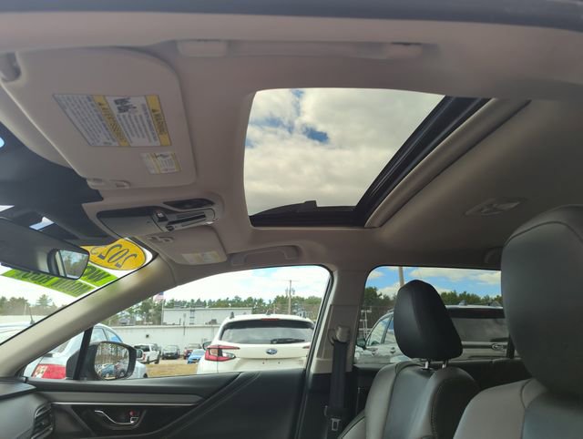 Used 2025 Subaru Outback Onyx Edition AWD/4WD image 29