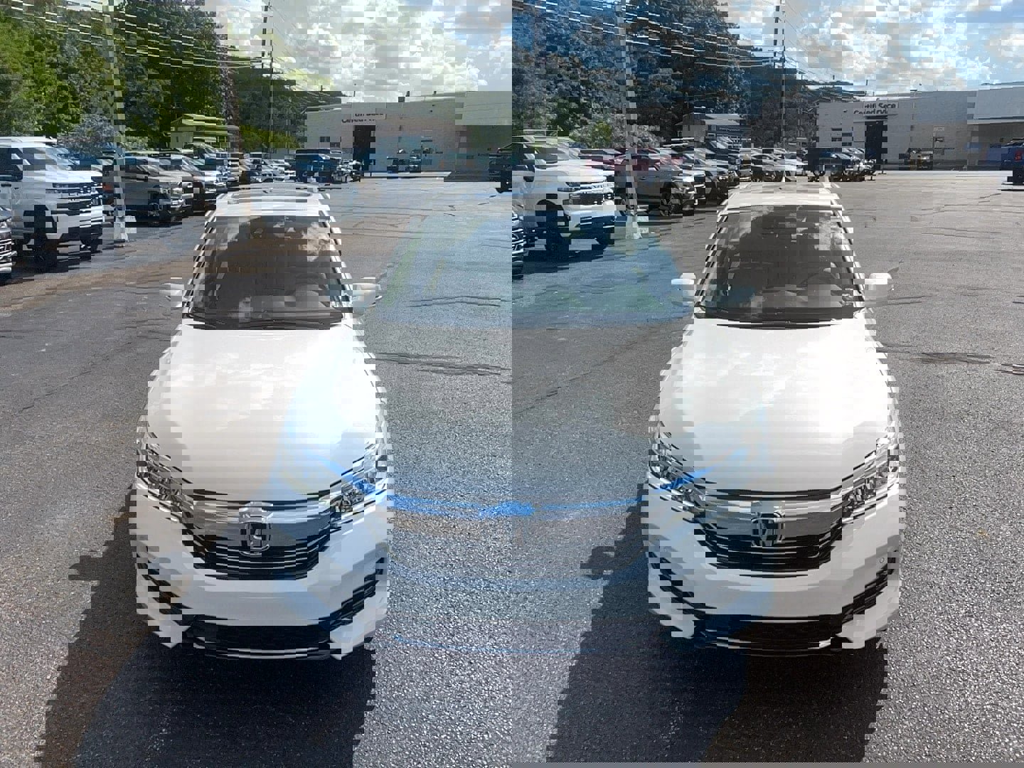 Used 2017 Honda Accord Touring image 3