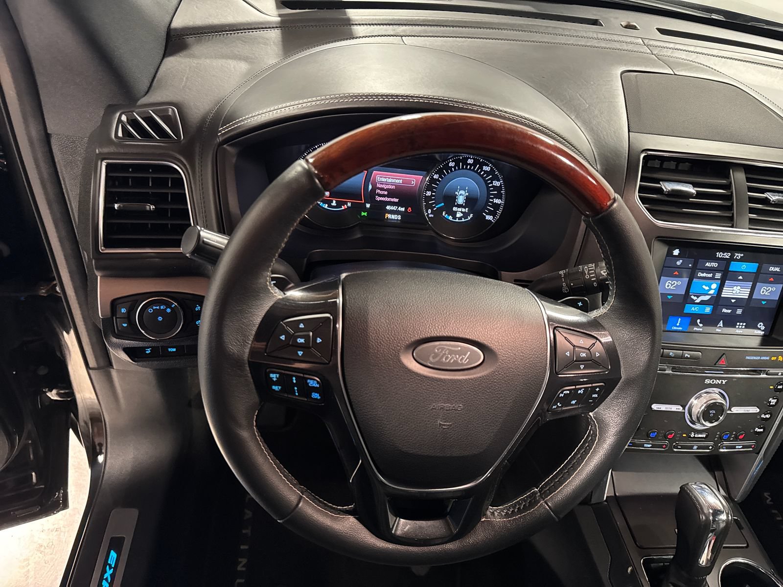 Used 2018 Ford Explorer Platinum AWD/4WD image 19