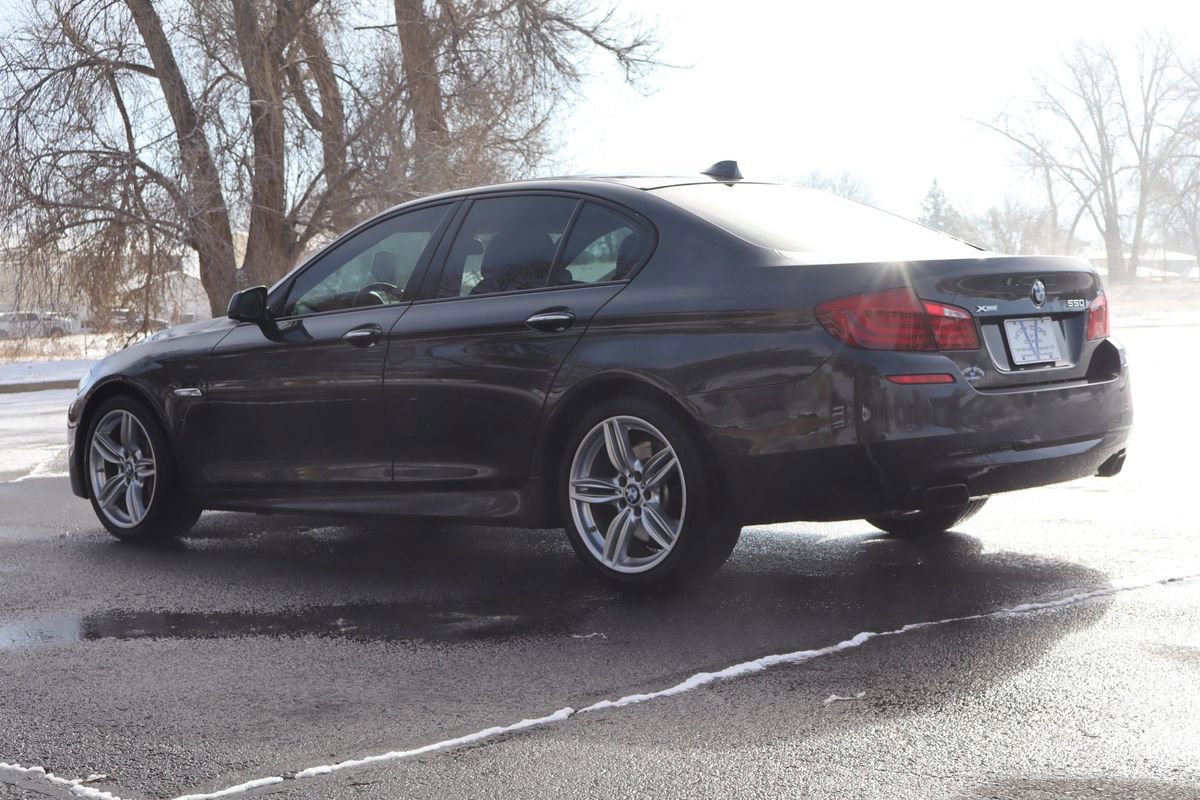 Used 2013 BMW 550i xDrive Sedan image 7