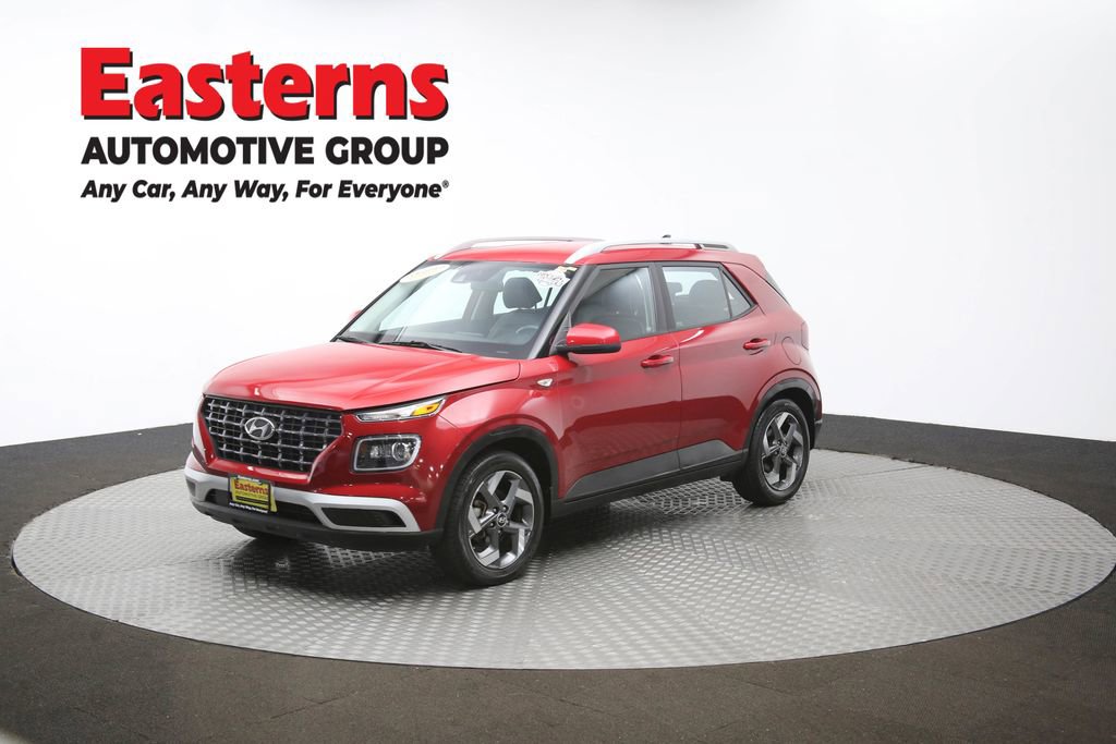 Used 2022 Hyundai Venue Limited image 55