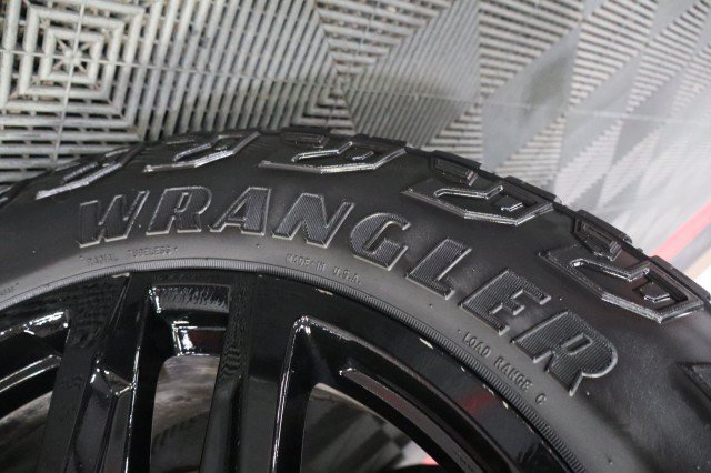 Used 2021 Chevrolet Silverado 1500 Custom Trail Boss AWD/4WD image 85