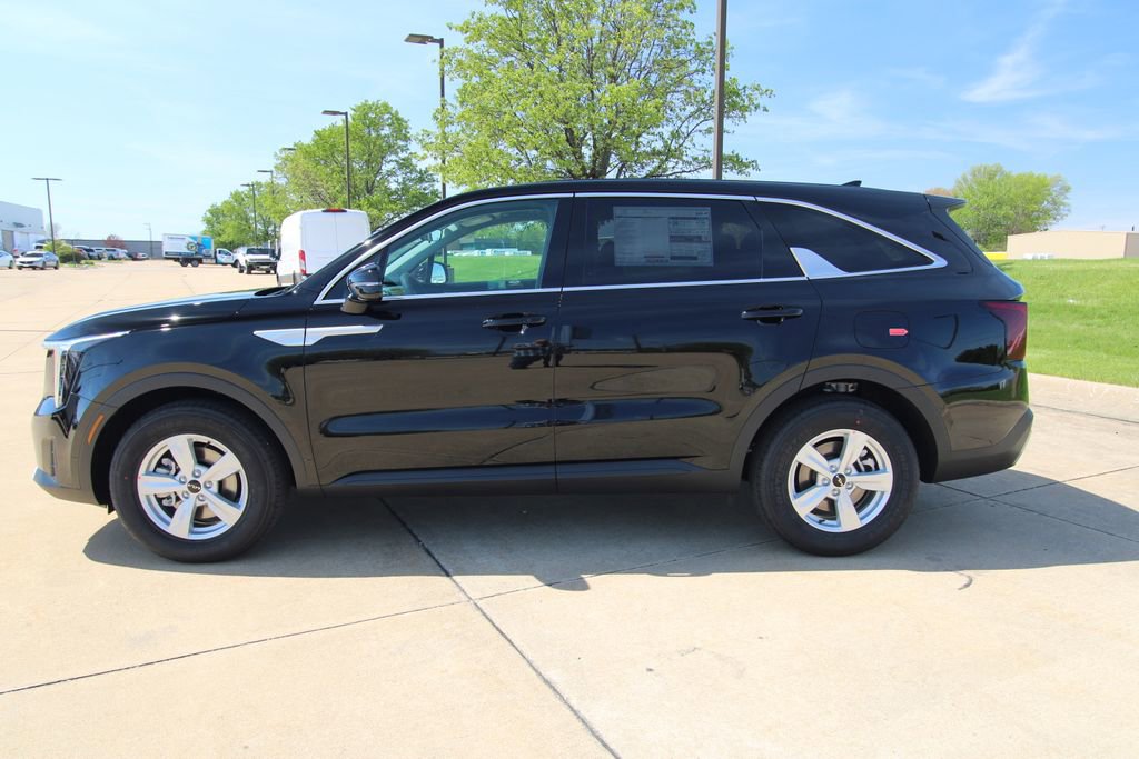 New 2026 Kia Sorento LX image 16
