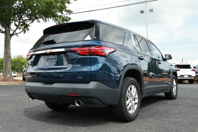 Used 2023 Chevrolet Traverse LS FWD image 5
